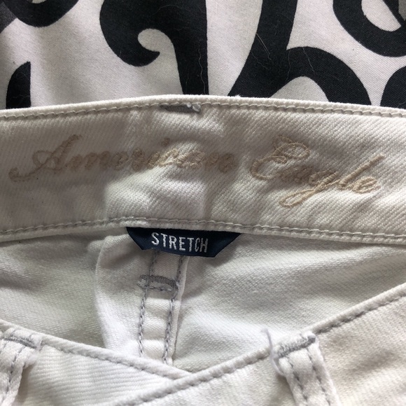 American Eagle distressed jeans size 2 - Picture 3 of 6
